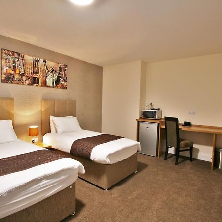 New County Hotel & Serviced Apartments By Roomsbooked Gloucester Bilik gambar