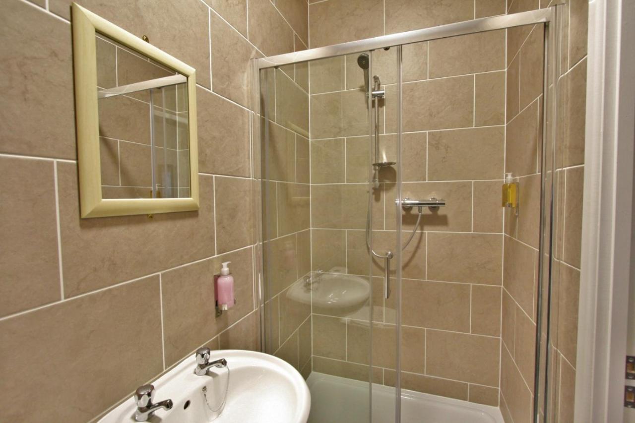 New County Hotel & Serviced Apartments By Roomsbooked Gloucester Luaran gambar