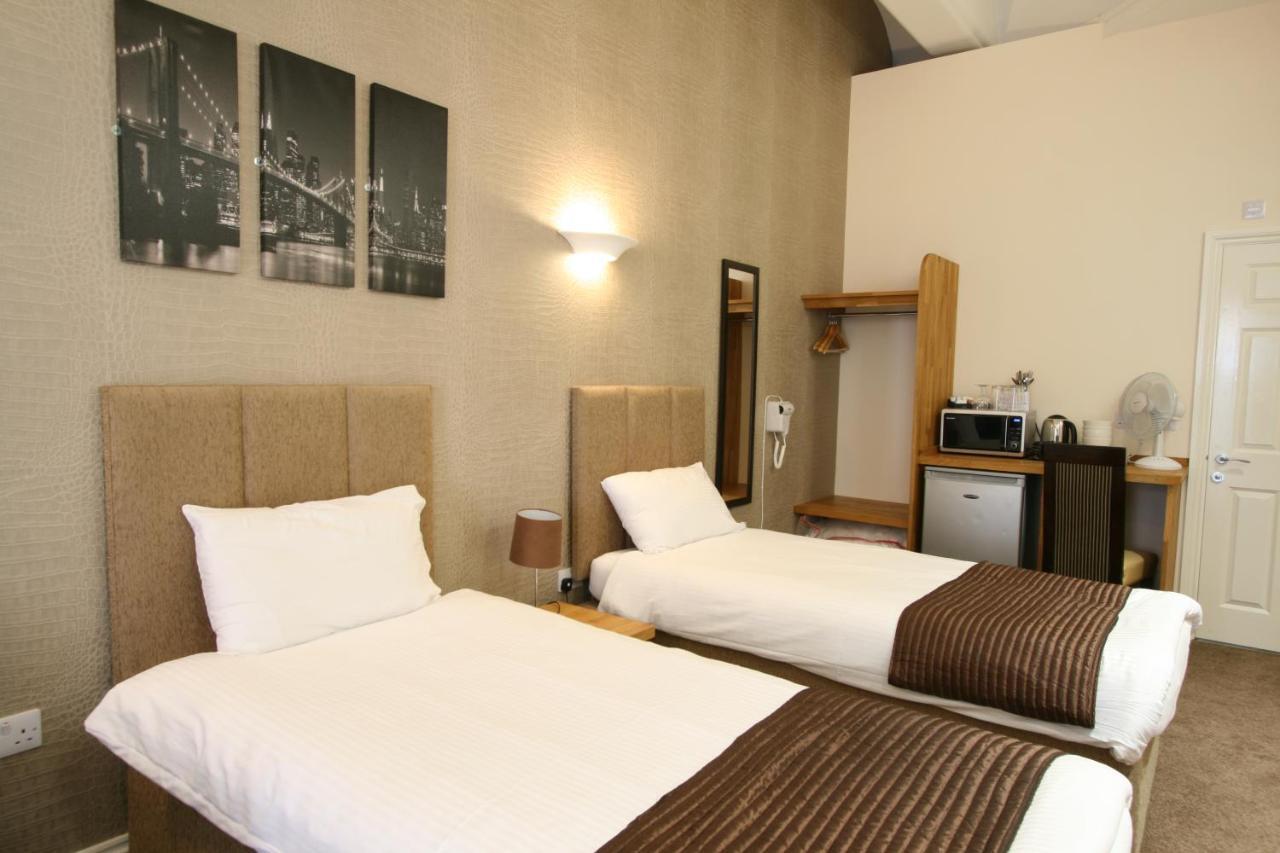 New County Hotel & Serviced Apartments By Roomsbooked Gloucester Bilik gambar